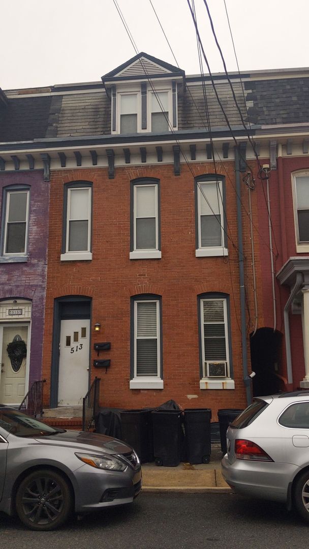 Building Photo - 513 Weidman St
