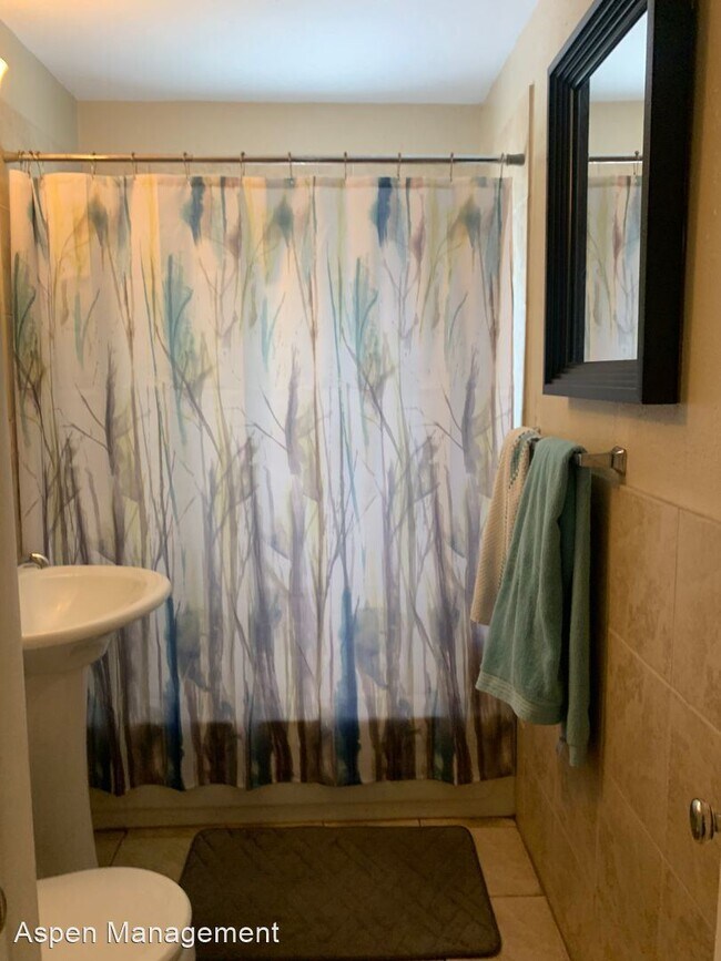 Foto del edificio - 2 br, 1 bath House - 3430 West Evans Avenue