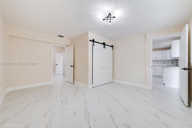 Foto del edificio - 10421 SW 184th St