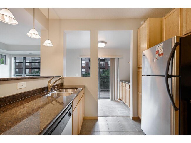 Foto del edificio - 825 Berry St