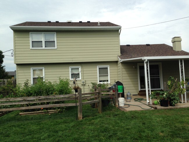 Building Photo - 2530 Redfox Dr