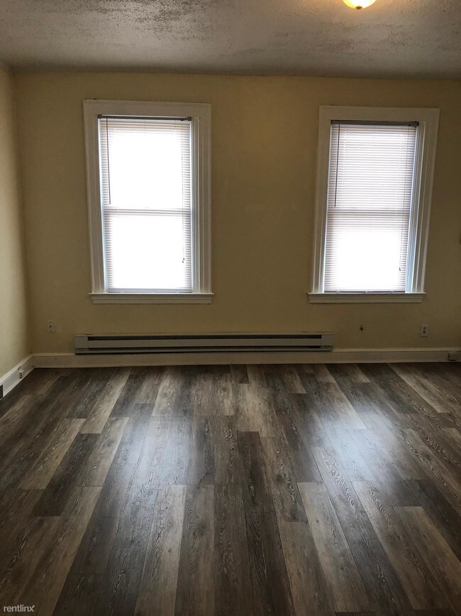 Building Photo - Studio, 1 bath  - 105 Scranton St Unit 1R