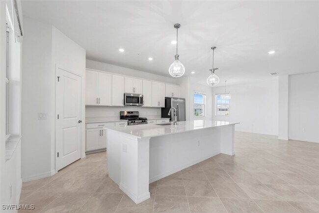 Foto del edificio - 15182 Bluffton Ln