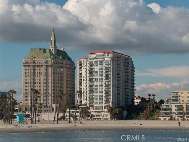 Building Photo - 850 E Ocean Blvd
