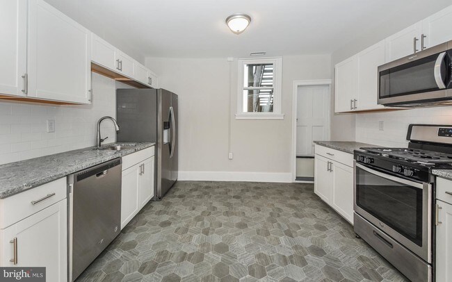 Foto del edificio - 245 Bridge St