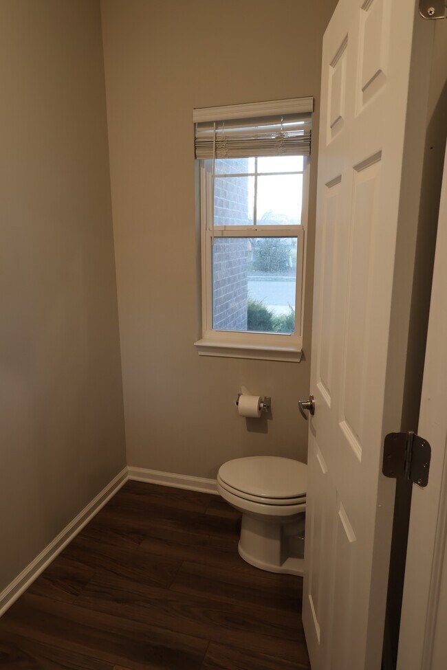 Foto del edificio - 2951 Daylily Dr