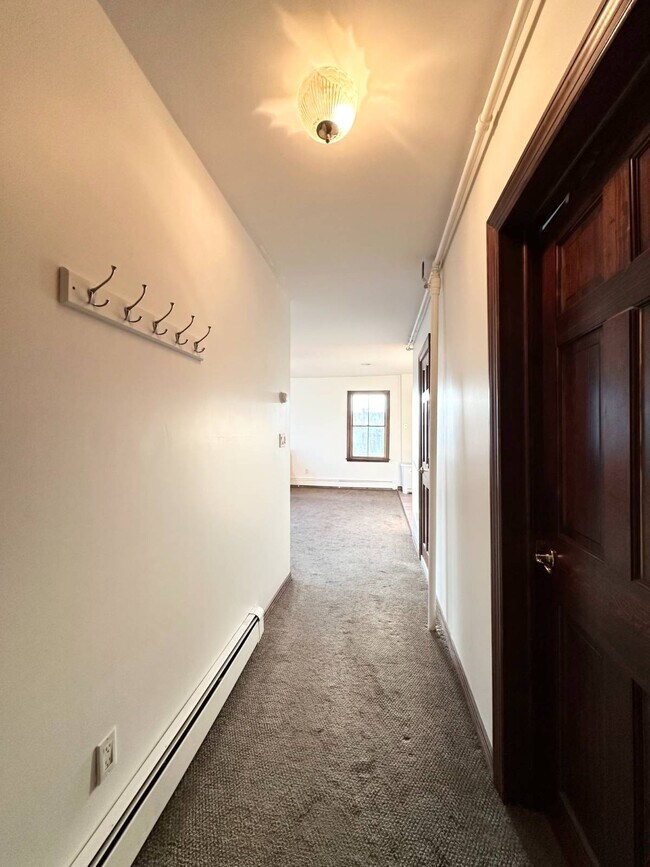 Building Photo - 155 Beach 95th St