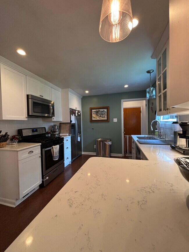 Foto del edificio - 2702 E Colvin St