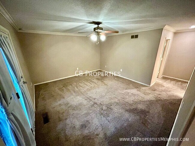 Foto del edificio - 5735 Barfield Cir