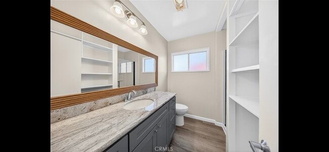 Foto del edificio - 637 W Fernfield Dr