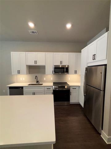 Foto del edificio - 111 Town Pl