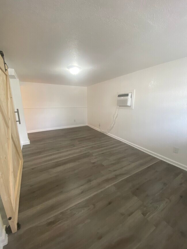 Living Room - 1247 Avant Ave