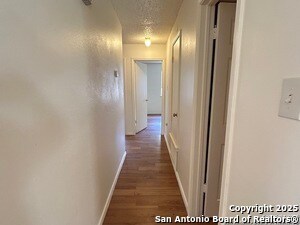 Foto del edificio - 5227 Gawain Dr