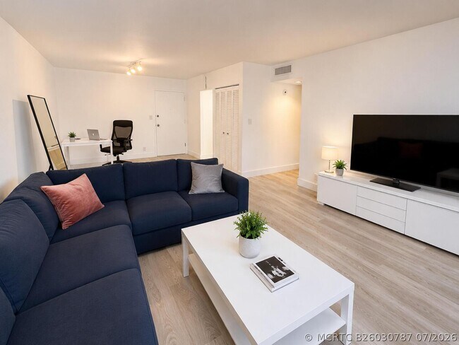 Foto del edificio - 401 Golden Isles Dr