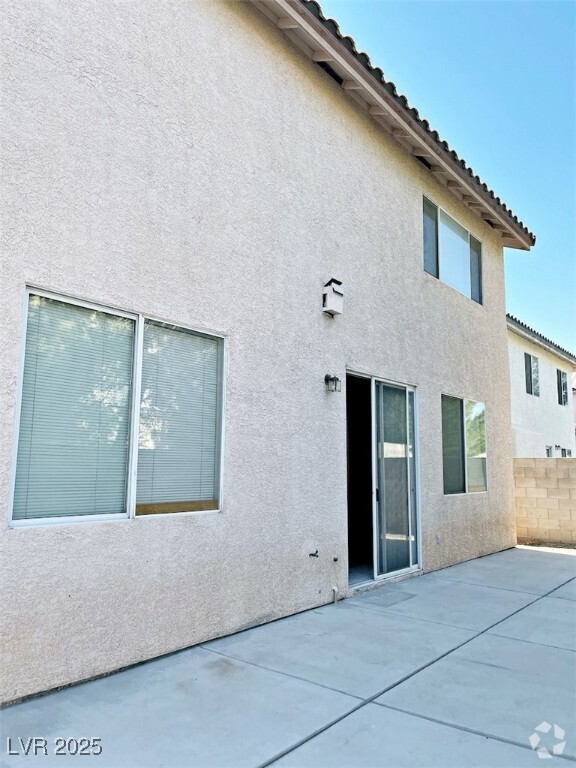 Building Photo - 3496 Meridale Dr