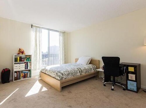 Foto del edificio - 33 Pond Ave