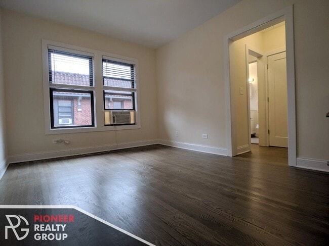Building Photo - 2643 N Spaulding Ave