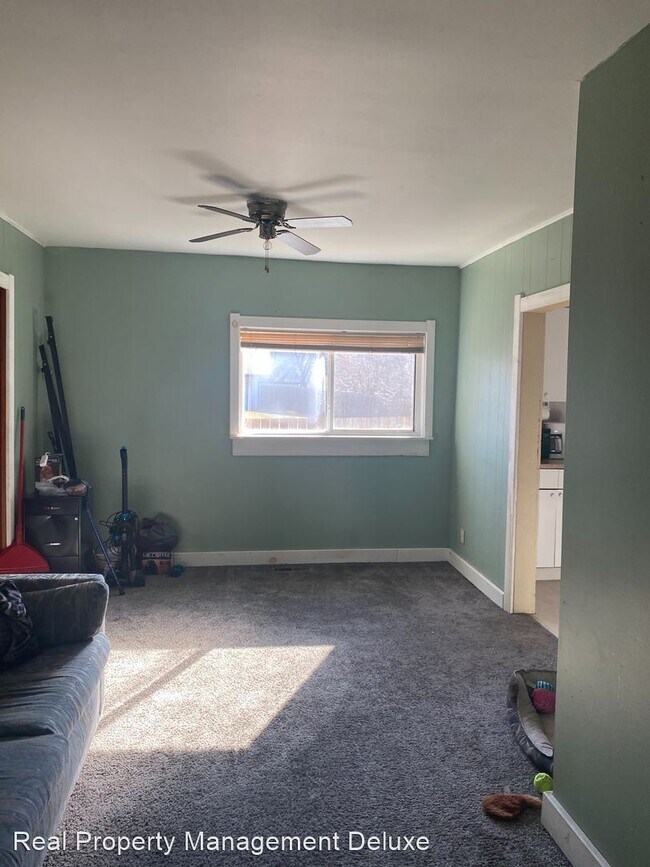 Building Photo - 2 br, 1 bath House - 2514 Oak St