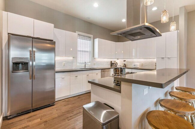 Foto del edificio - 3737 Bienville Ave