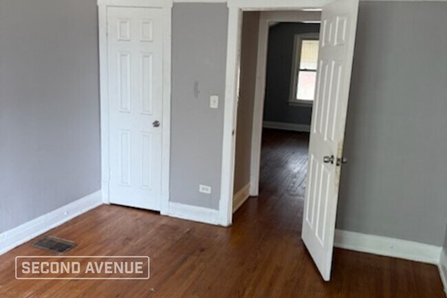 Foto del edificio - 9320 S Saginaw Ave