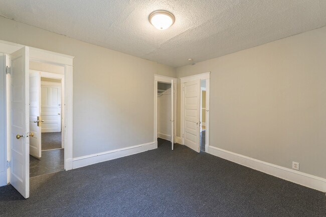 Foto del edificio - 2208-2210 Glenwood Ave