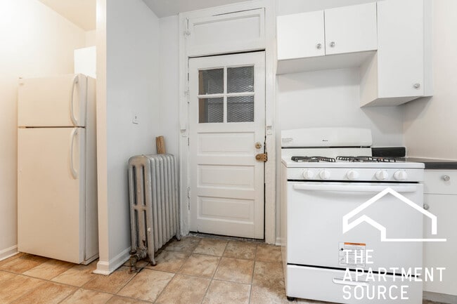 Foto del edificio - 2338 N Spaulding Ave