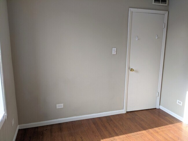 Foto del edificio - 3614 N Ashland Ave