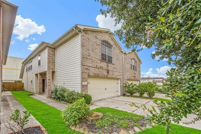 Foto del edificio - 5203 Dartmoor Terrace Dr