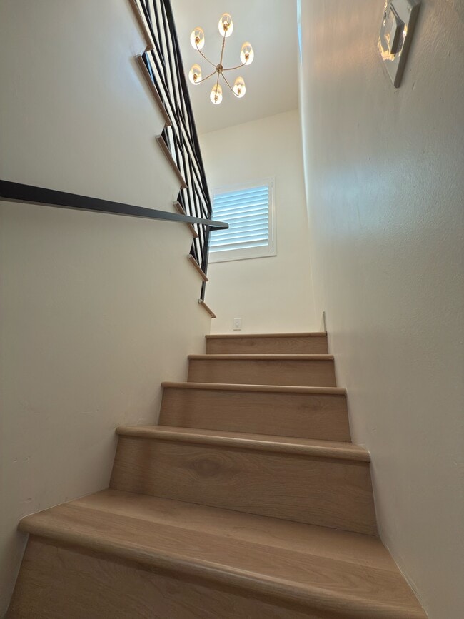 Foto del edificio - 114 S Emerald Pl