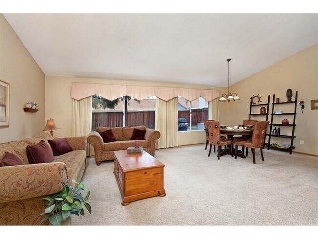 Building Photo - 26187 Windemere Way