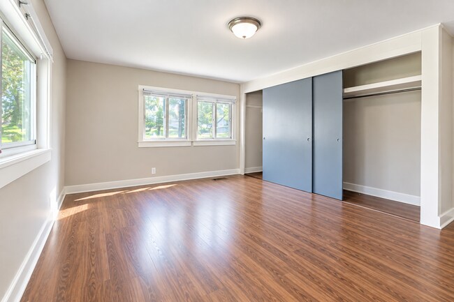 Foto del edificio - 2765 Sunset Ave