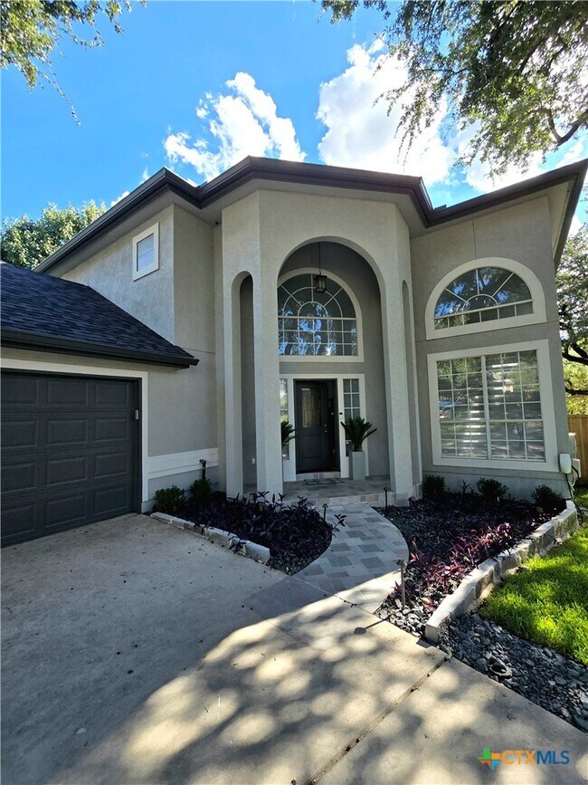 Building Photo - 2850 Bent Tree Dr