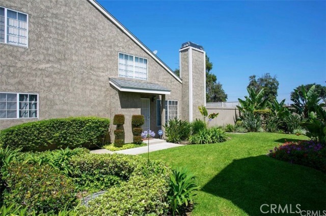 Building Photo - 7451 Skyline Dr
