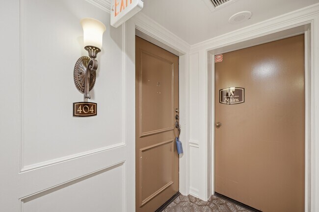 Foto del edificio - 3525 Sage Rd