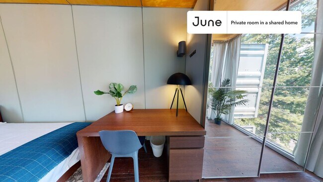 Foto del edificio - Room in Shared 6 bed/6 bath home