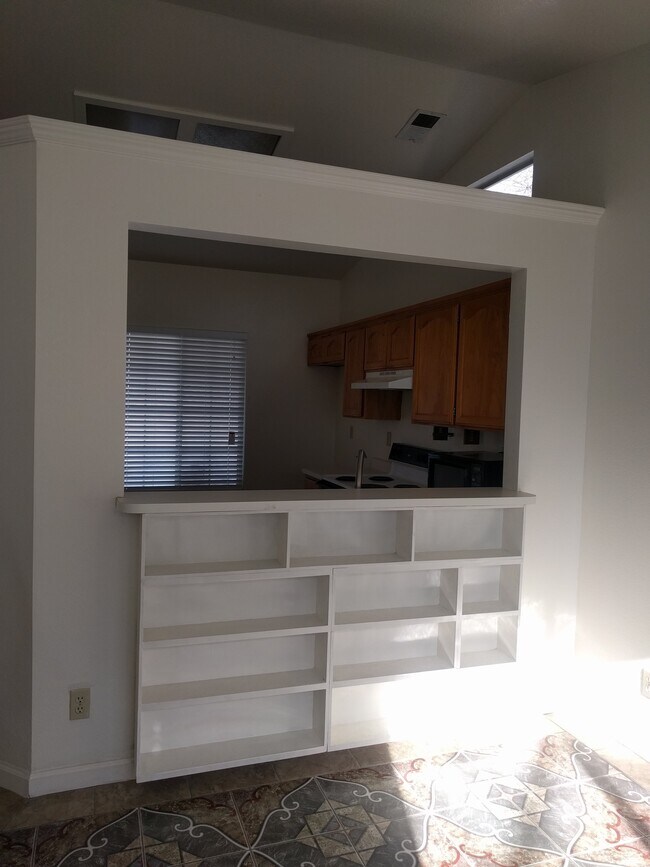 Foto del edificio - 16953 Darren Ln