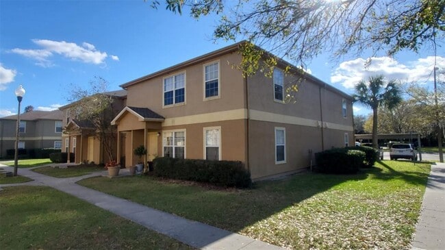 Building Photo - 5914 Willow Ridge Dr