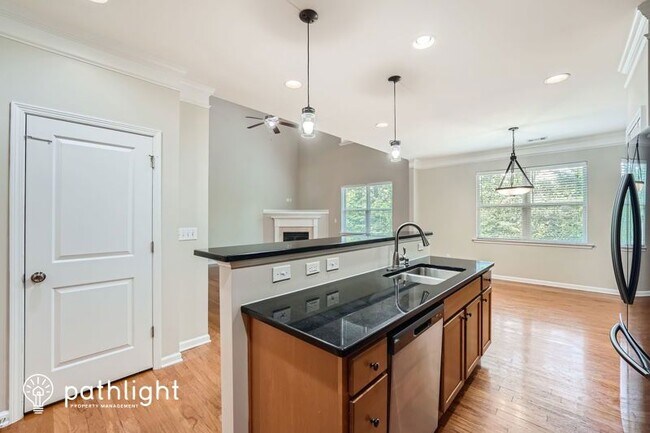 Building Photo - 209 Shaw Dr