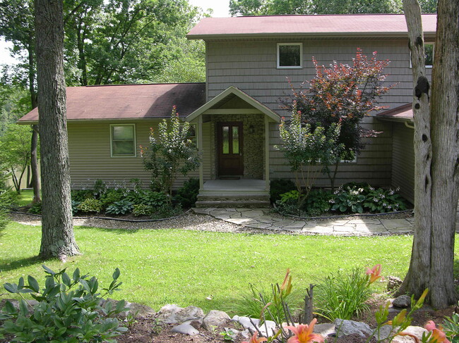 Foto del edificio - 1545 S Stone Dr