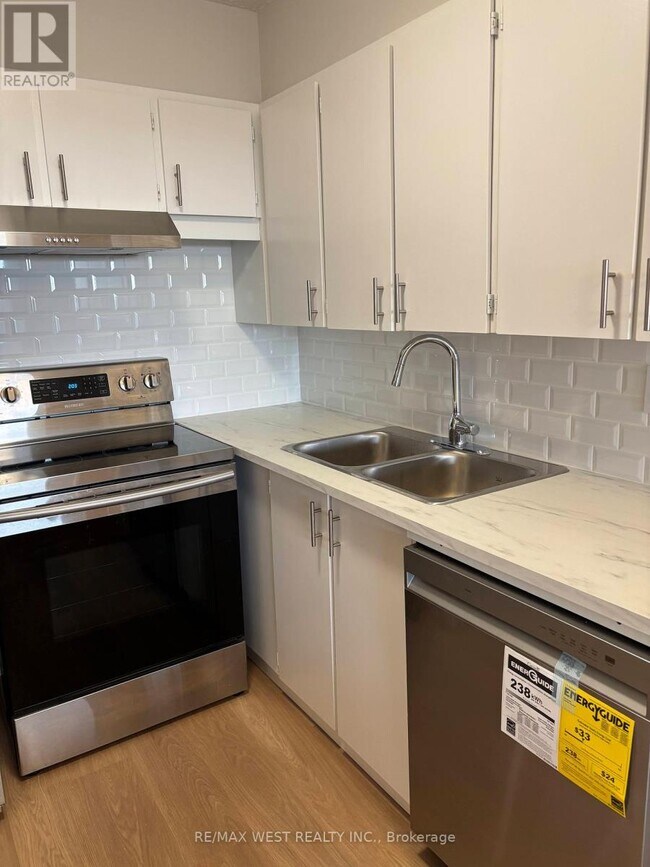 Building Photo - 260 Scarlett Rd