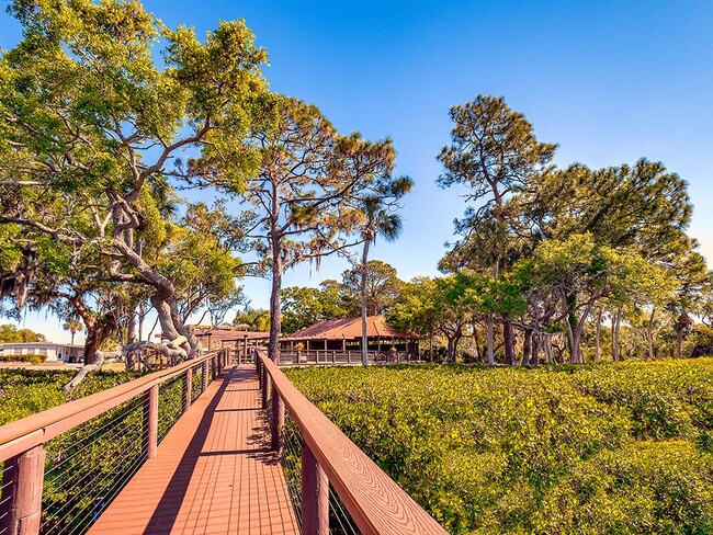 Foto del edificio - 486 Driftwood Dr