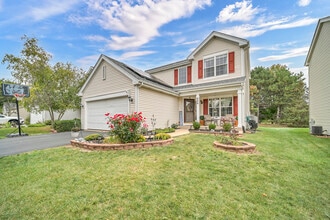 Building Photo - 898 Lakestone Ln