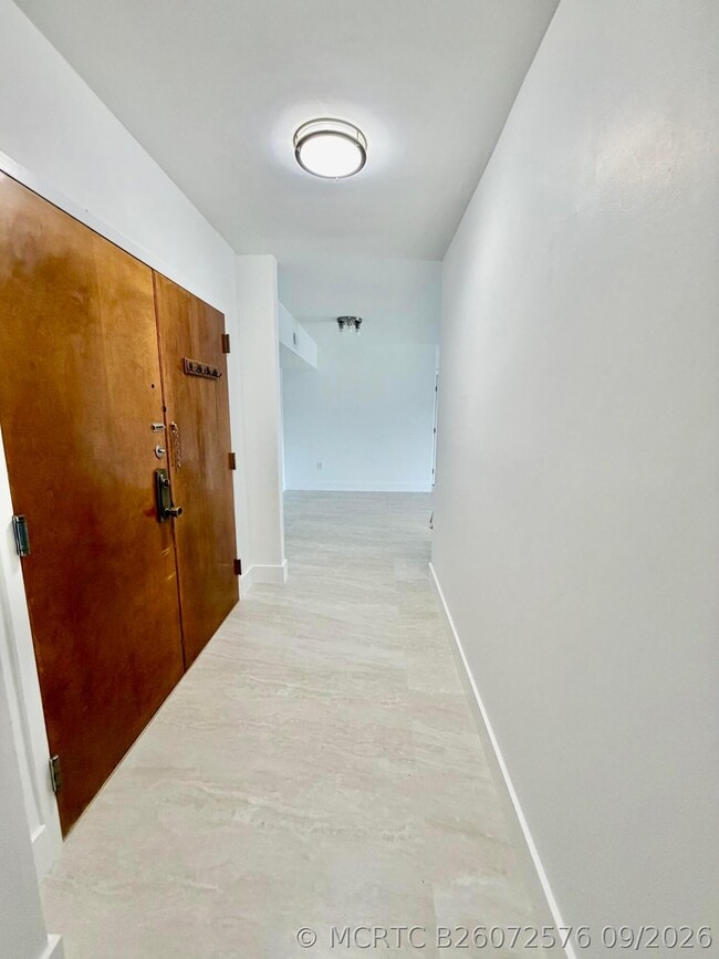 Building Photo - 5900 SW 127th Ave