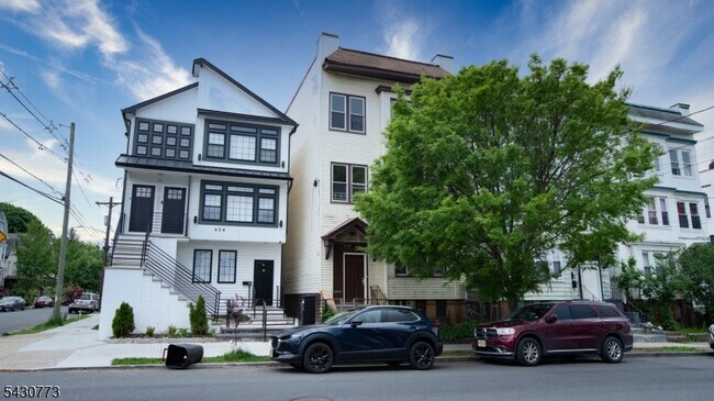 Foto del edificio - 428 Avon Ave
