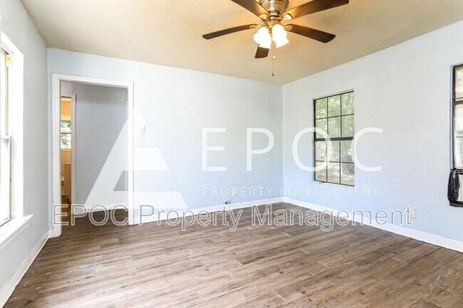 Building Photo - 1212 J J Flewellen Rd