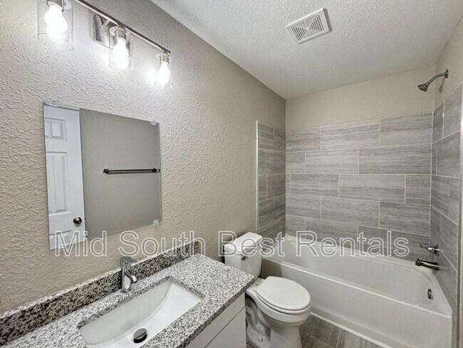 Building Photo - 1114 Ruth Ann Dr