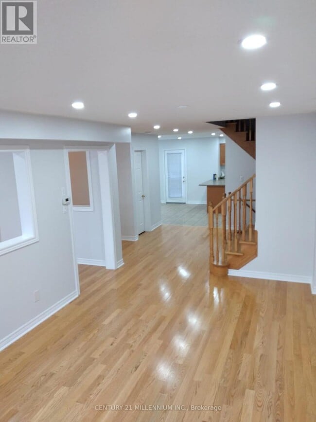 Building Photo - 23 Pefferlaw Cir