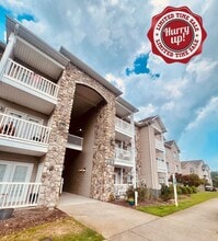 Building Photo - 618 Condo Club Dr
