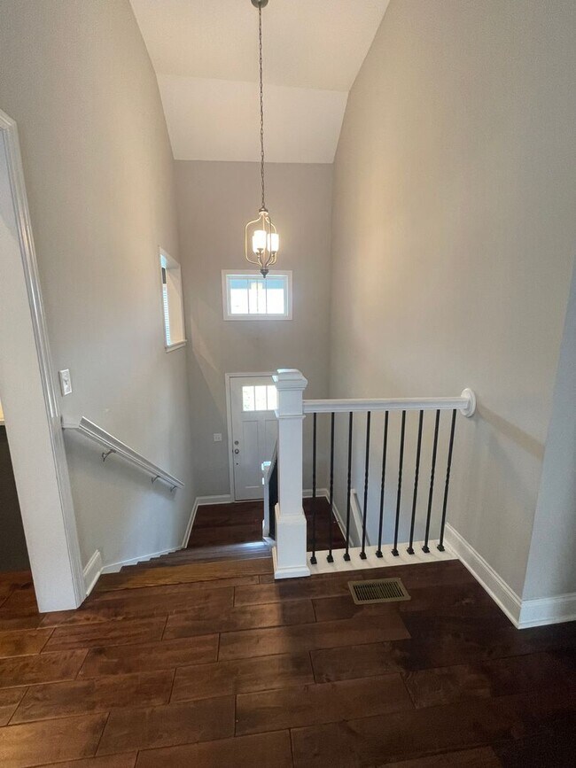 Foto del edificio - 4 Bedroom + Finished Basement for Rent in Ooltewah