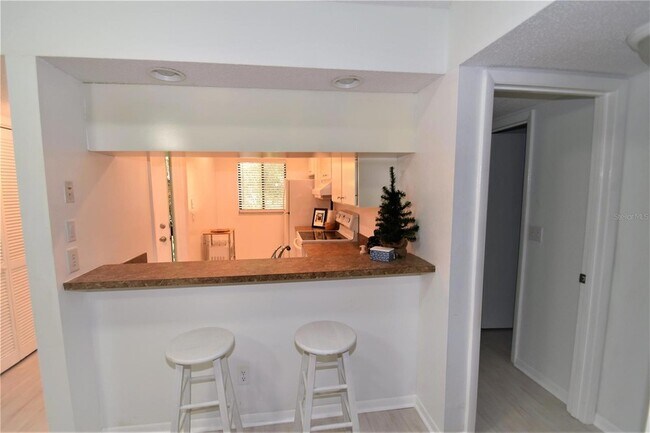 Foto del edificio - 1709 Pelican Cove Rd